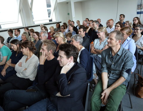 Symbolische eerstesteenlegging uitbreiding studentenrestaurant De Brug 