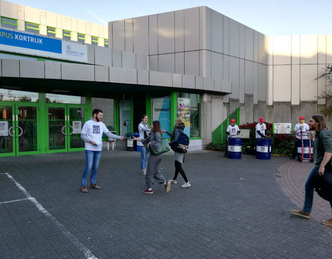 Opening academiejaar: drumband verwelkomt studenten