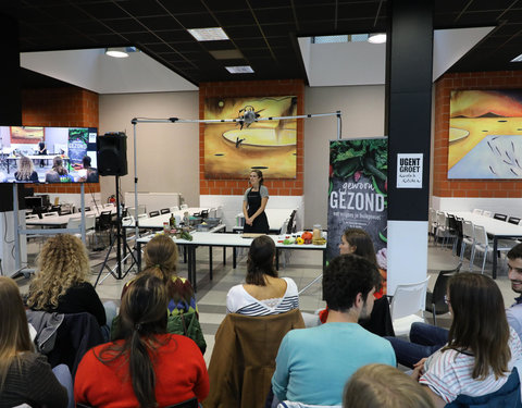 UGent groet student met kookdemo