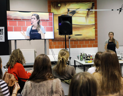 UGent groet student met kookdemo