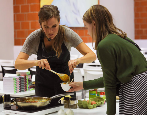 UGent groet student met kookdemo