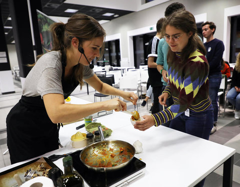 UGent groet student met kookdemo