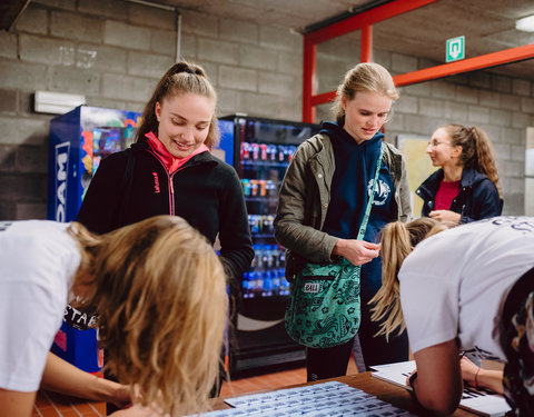 UGent groet student met yoga-initiatie in de GUSB