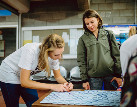 UGent groet student met yoga-initiatie in de GUSB