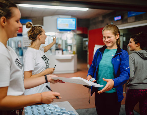 UGent groet student met yoga-initiatie in de GUSB