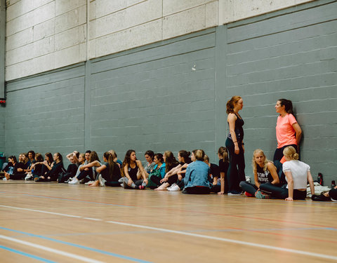 UGent groet student met yoga-initiatie in de GUSB