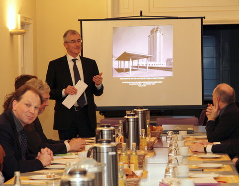 Ondertekening meerjarige subsidieovereenkomst voor restauratie Boekentoren-9879