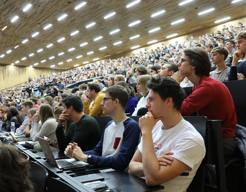 Partijvoorzitters op openingscollege Politicologie