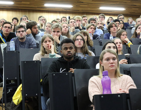 Partijvoorzitters op openingscollege Politicologie