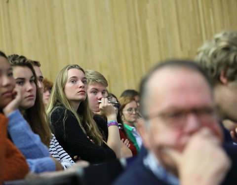 Partijvoorzitters op openingscollege Politicologie