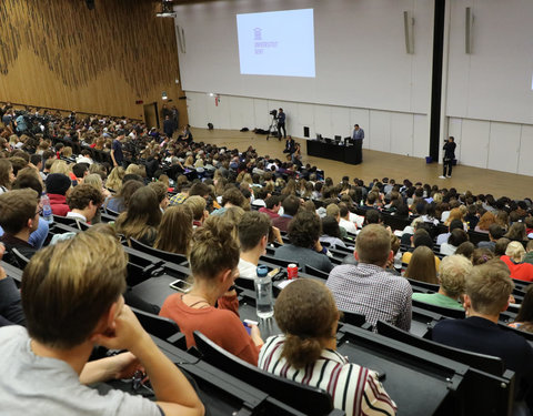 Partijvoorzitters op openingscollege Politicologie