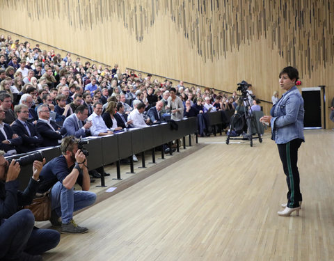 Partijvoorzitters op openingscollege Politicologie