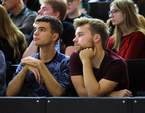 Partijvoorzitters op openingscollege Politicologie