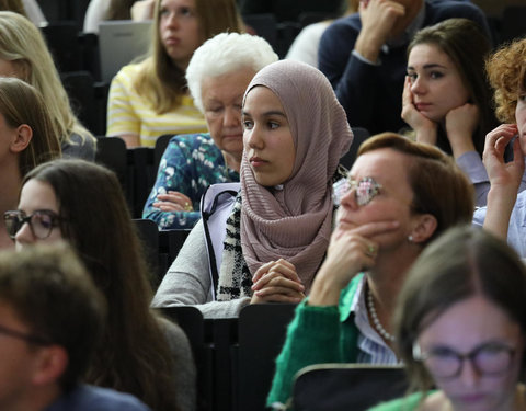 Partijvoorzitters op openingscollege Politicologie