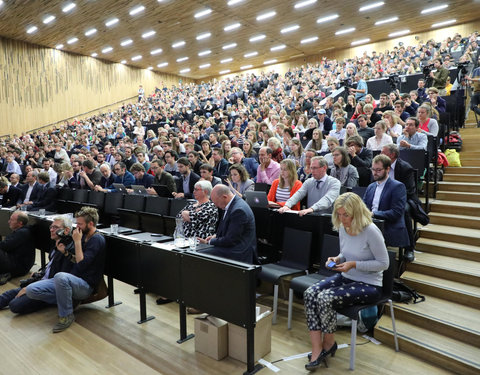 Partijvoorzitters op openingscollege Politicologie