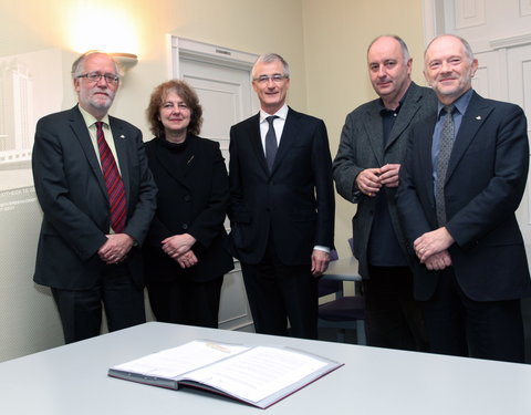 Ondertekening meerjarige subsidieovereenkomst voor restauratie Boekentoren-9901